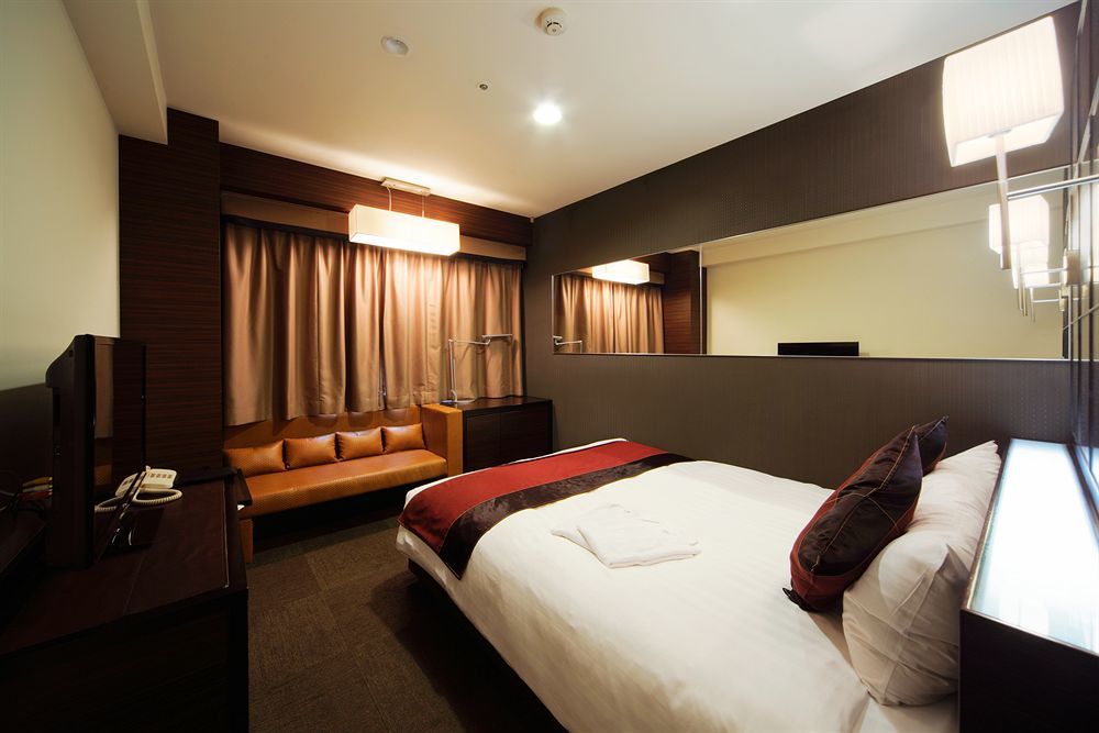 Hotel Jal City Yotsuya Токіо Екстер'єр фото