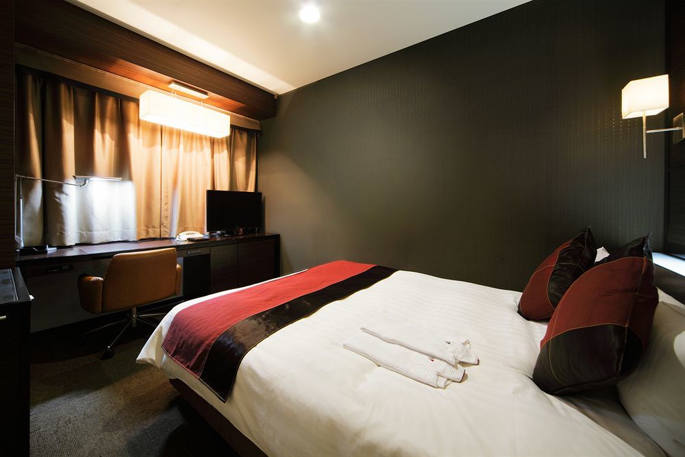 Hotel Jal City Yotsuya Токіо Екстер'єр фото